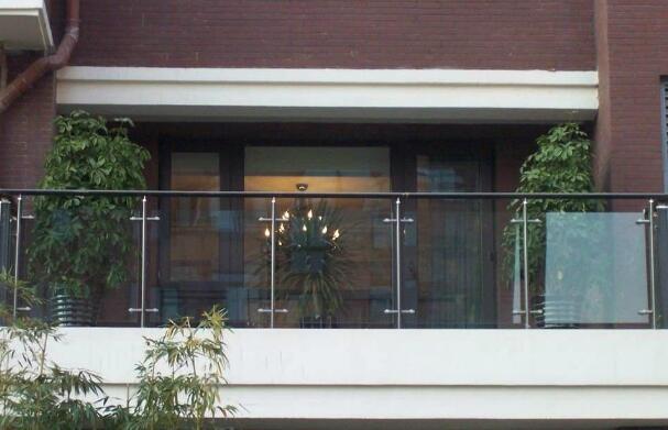 鋅鋼陽臺(tái)欄桿報(bào)價(jià)依據(jù)?